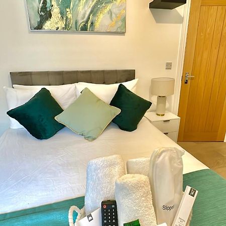 The Green Luxe En-Suite In Stratford 런던 외부 사진