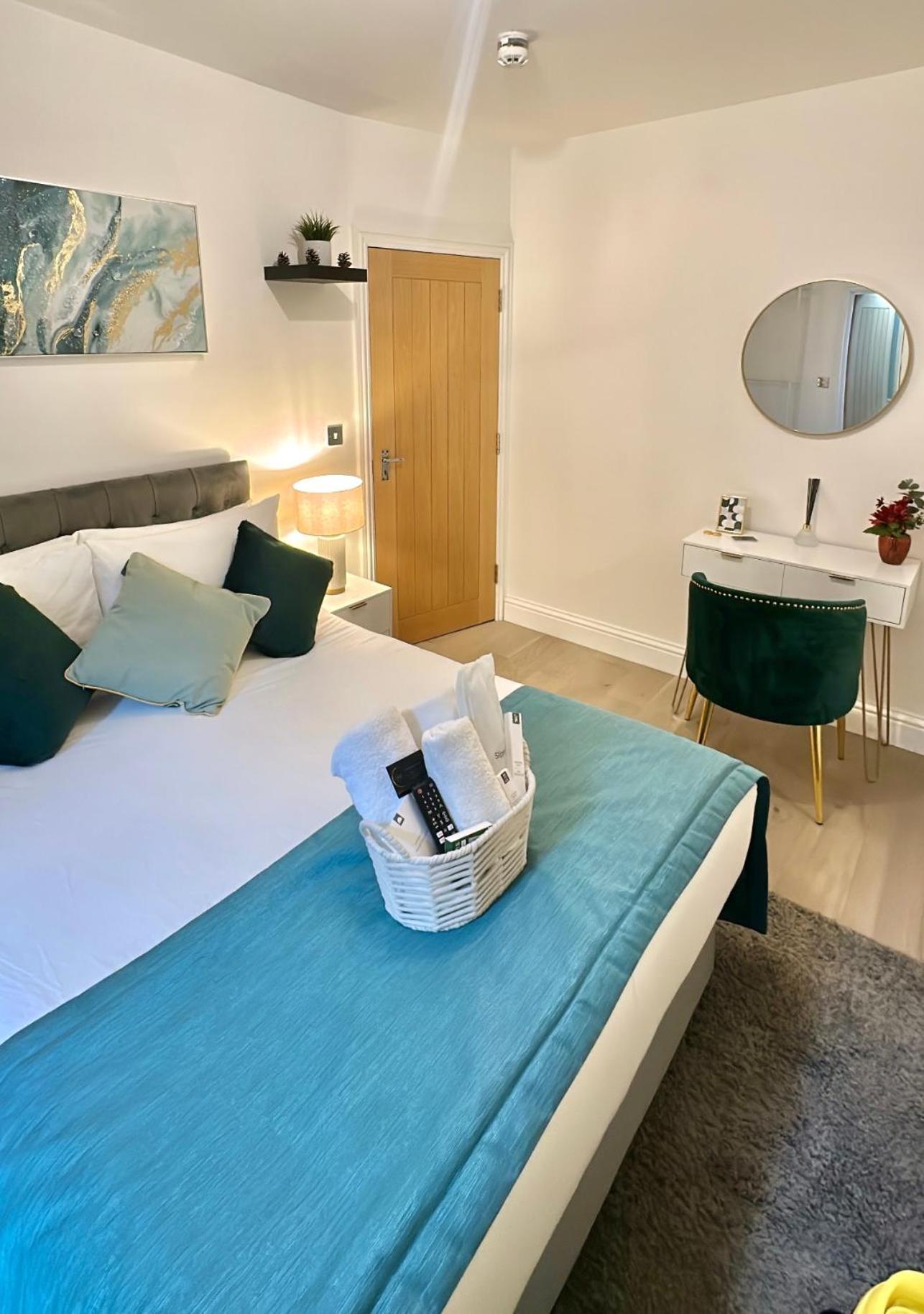 The Green Luxe En-Suite In Stratford 런던 외부 사진